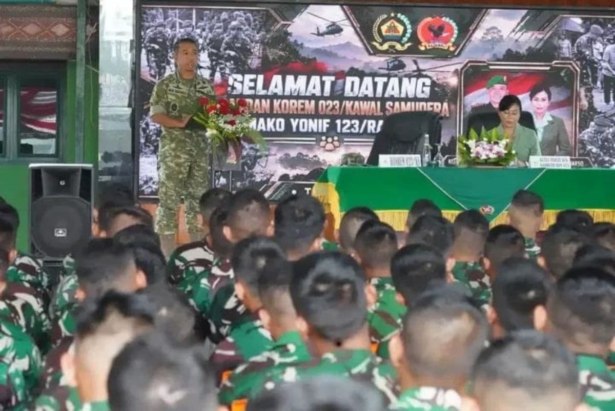 danrem_023ks_apresiasi_prajurit_yonif_123rjw_usai_tugas_di_perbatasan_papua