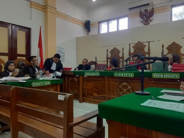 dua_pria_di_medan_didakwa_perdagangkan_sisik_trenggiling_22_kg_ngaku_diberi_upah_rp100_ribu