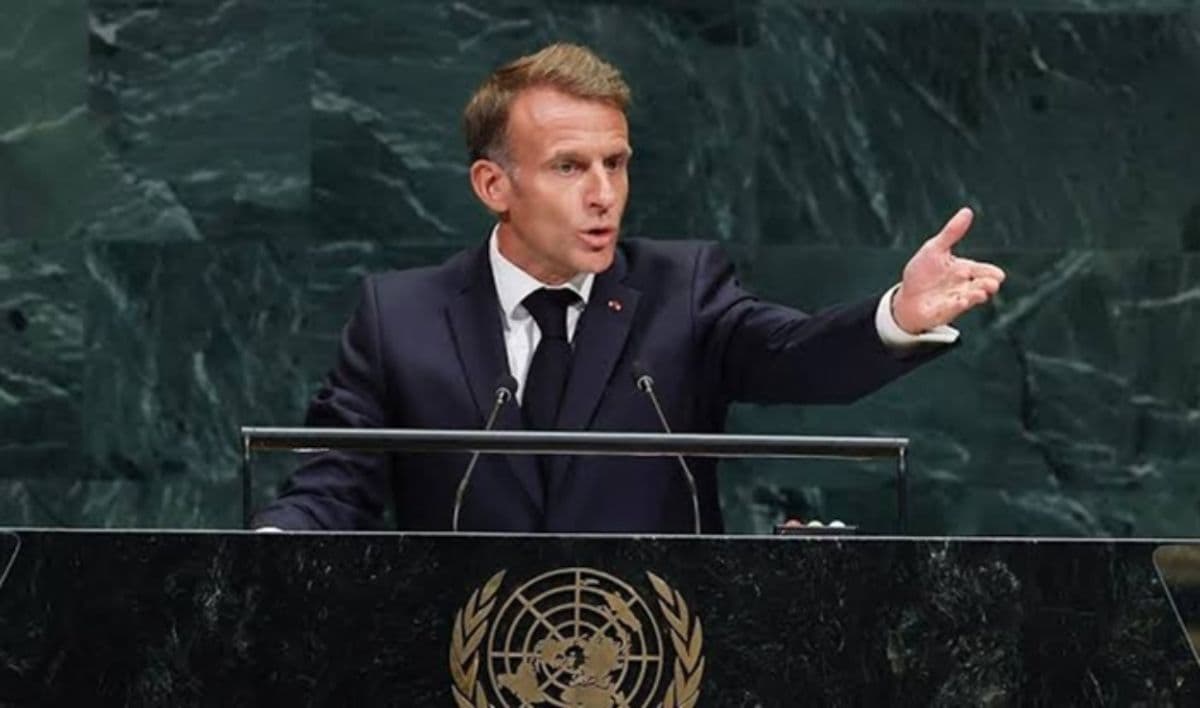 macron_sebut_trump_pemimpin_bodoh_ikut_komentari_demo_prancis_