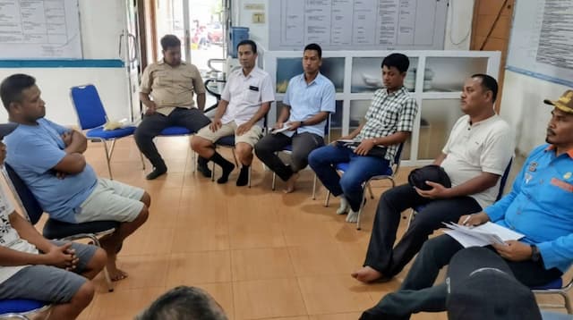 pt_lonsum_janji_perbaiki_tanggul_jebol_dan_bantu_warga_terdampak_banjir