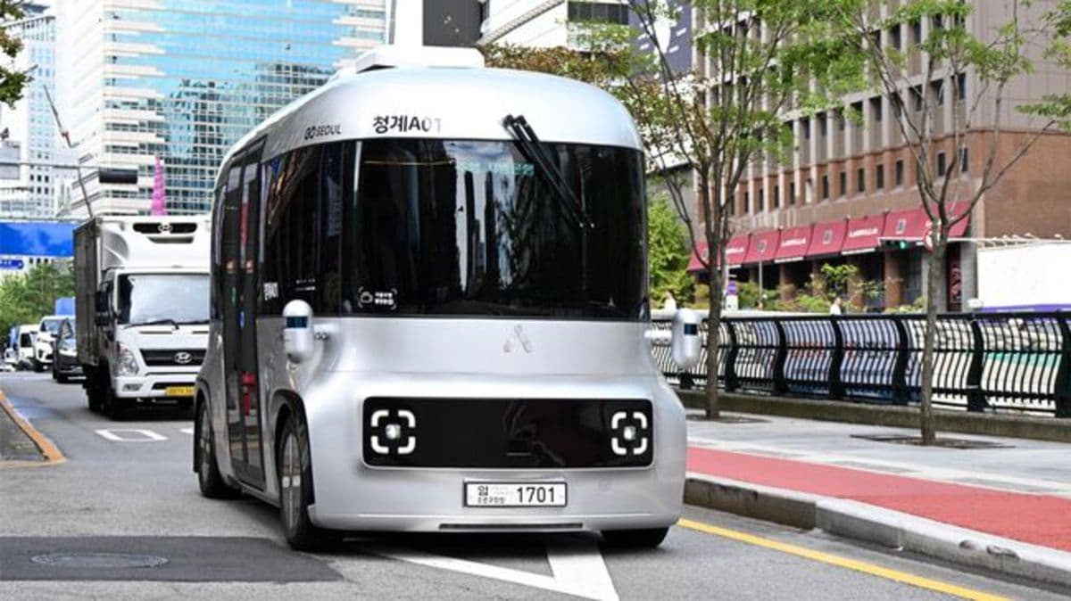 seoul_luncurkan_bus_malam_tanpa_sopir_wisatawan_bisa_naik_gratis_
