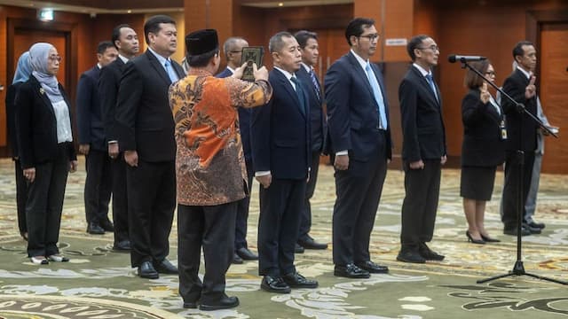 suahasil_nazara_lantik_5_pejabat_kemenkeu_ini_daftar_nama_dan_jabatannya