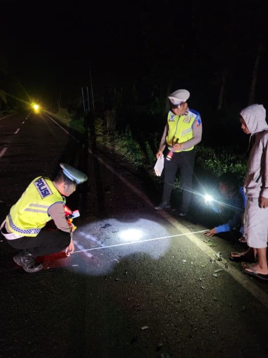 kecelakaan_maut_di_jalan_nasional_simalungun_dua_remaja_tewas_di_tempat