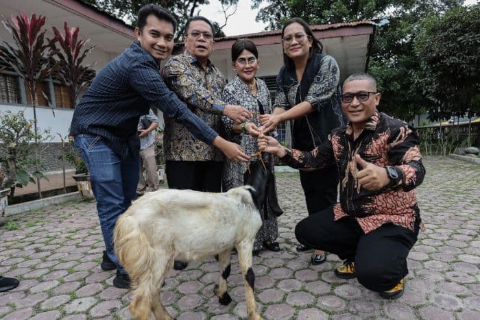 genjot_prestasi_kader_pkk_pematangsiantar_hadiah_kambing_dapat_memperkuat_ekonomi_keluarga