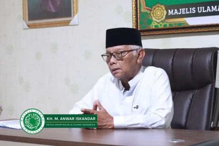 kyai_anwar_iskandar_terpilih_jadi_ketua_umum_mui_20252030