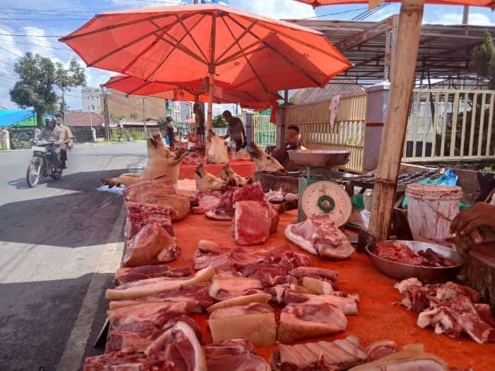 harga_daging_babi_di_pematangsiantar_jelang_natal_rp50_ribukg