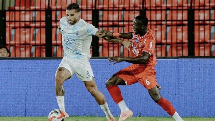 hasil_super_league_gol_telat_abiyoso_imbangi_psim_vs_persijap
