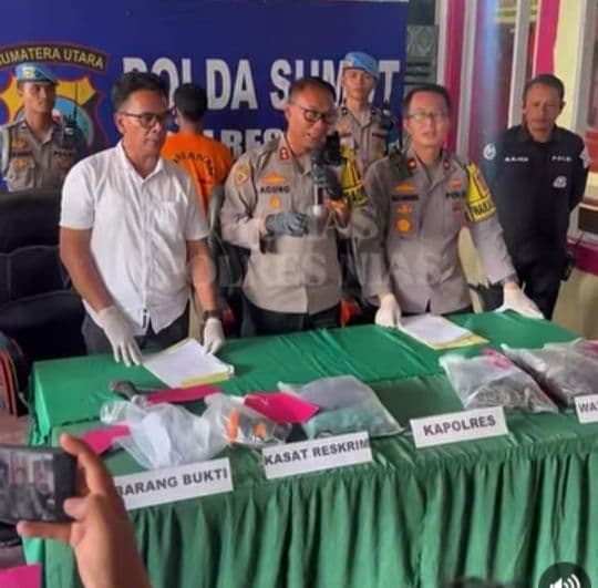 polres_nias_ungkap_motif_pembunuhan_sadis_di_desa_ombolata_nias_utara