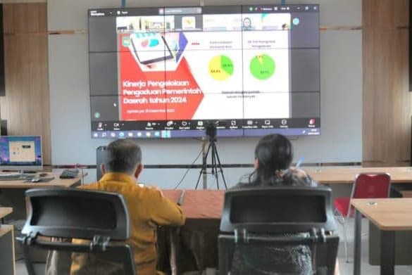 pemko_sibolga_ikuti_fgd_pengelolaan_lapor_tingkatkan_mutu_pelayanan_