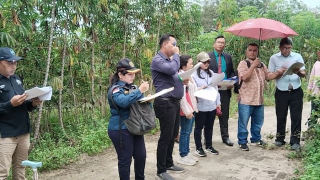 sengketa_tanah_di_bintang_bayu_sergai_majelis_hakim_sidang_lapangan_