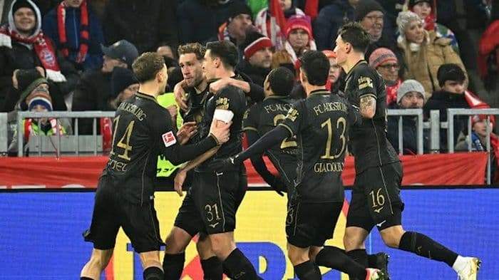 fuggerstdter_comeback_augsburg_bungkam_bayern_munchen_di_allianz_arena