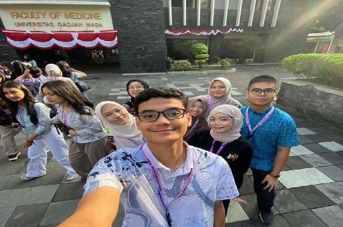 konsisten_sejak_smp_felix_ginting_raih_peringkat_pertama_eligible_snbp_di_sman_1_medan