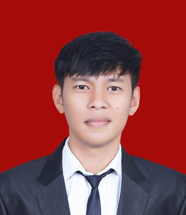 loyalitas_partai_vs_kepentingan_publik_polemik_instruksi_megawati_dan_inpendensi_kepala_daerah_