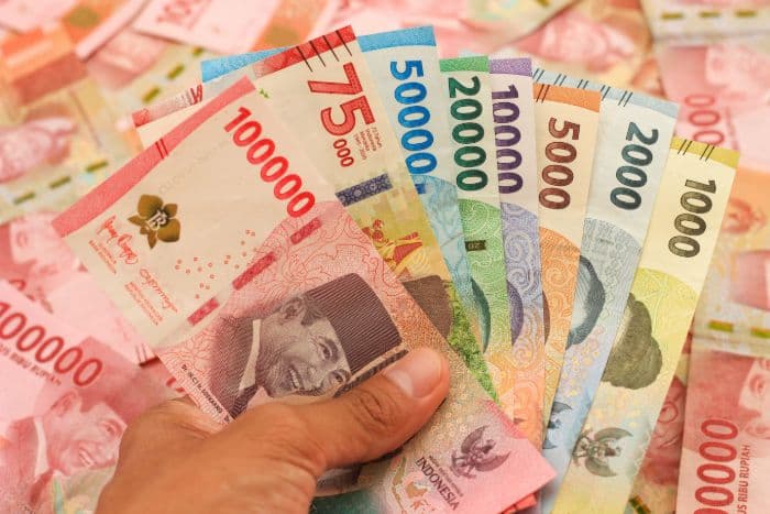 rupiah_menguat_ke_rp16311_per_dolar_as