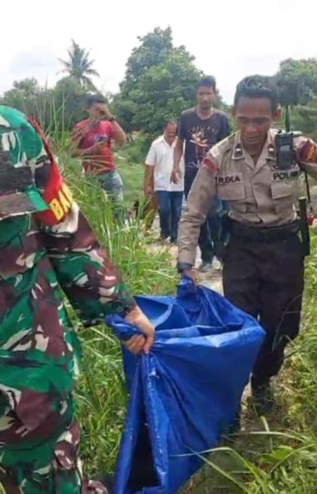 mayat_anak_lakilaki_ditemukan_tersangkut_di_sungai_sei_belawan_deli_serdang
