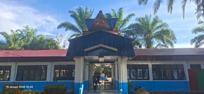 proyek_revitalisasi_smpn_2_tigalingga_kabarnya_diselidiki_aph_disdik_dairi_bungkam