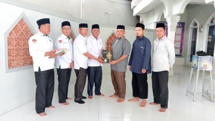 alquran_salah_cetak_diserahkan_ke_kemenag_dan_mui_labura_