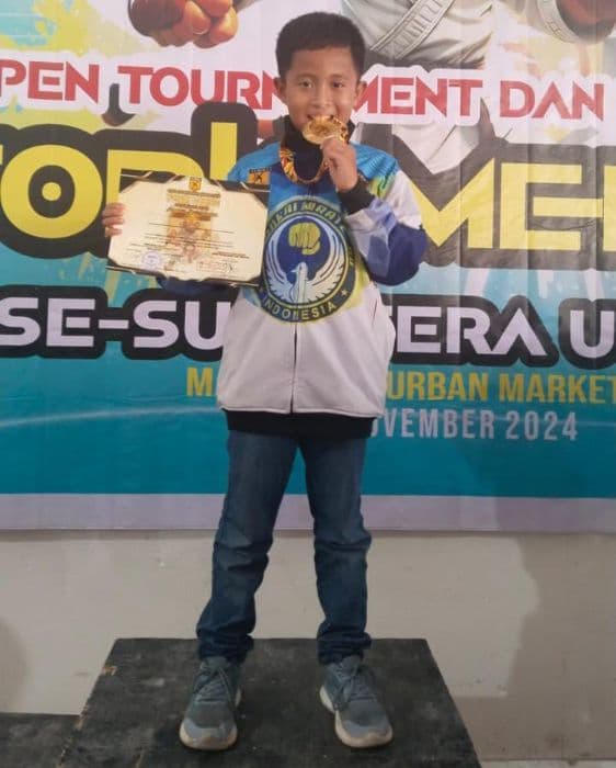 dulu_tukang_berkelahi_kini_siswa_min_9_medan_ukir_prestasi_di_cabor_karate