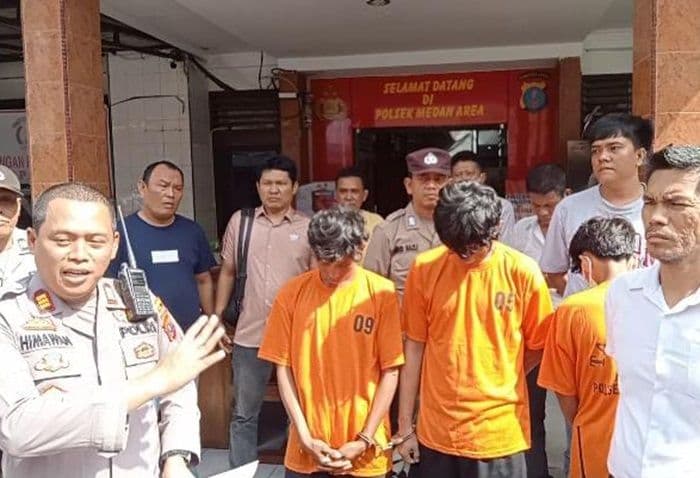 polisi_tangkap_tiga_tersangka_tawuran_di_jalan_halat_medan