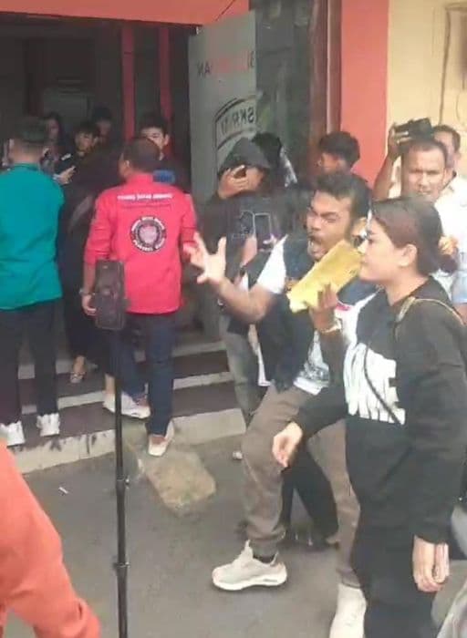 rekonstruksi_pembunuhan_eks_tni_mengecewakan_keluarga_bikin_aksi_