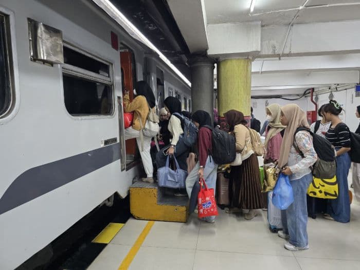 kai_sumut_siapkan_369_ribu_tiket_kereta_api_untuk_libur_kenaikan_isa_almasih