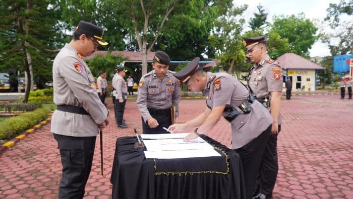 sertijab_empat_kapolsek_ini_pesan_kapolres_langkat