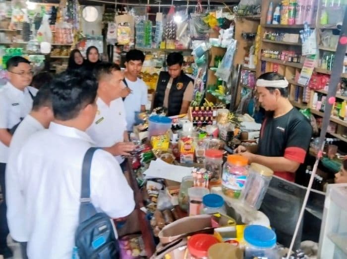 disperindag_batu_bara_sidak_pasar_harga_minyakita_masih_rp22_ribu_per_liter