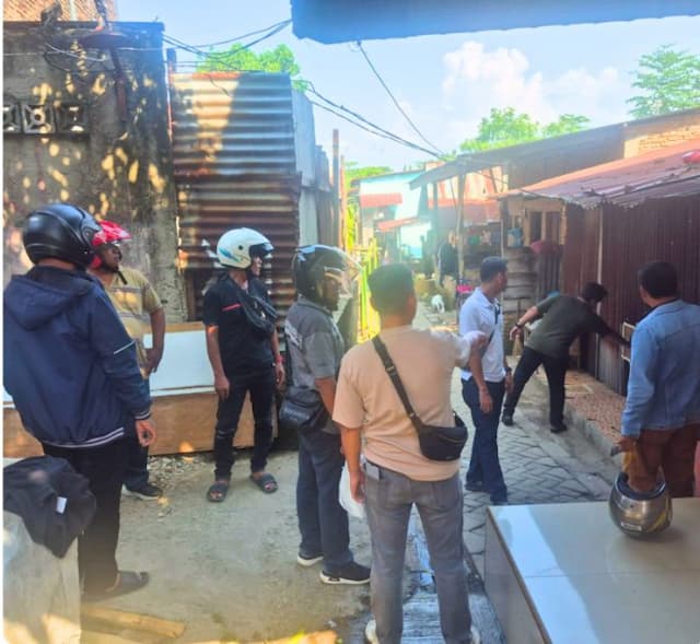 polsek_tanjung_morawa_gerebek_lokasi_diduga_peredaran_narkoba_pelaku_kabur