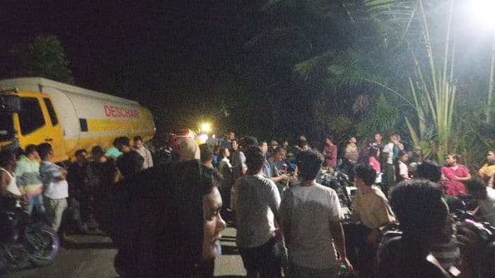 polisi_evakuasi_sopir_truk_terduga_pelaku_asusila_di_tapteng_