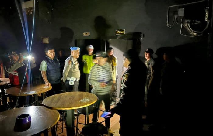 polres_pematangsiantar_razia_enam_thm_satu_orang_positif_menggunakan_ekstasi_