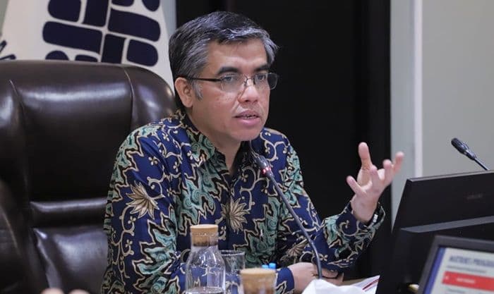 menaker_pastikan_bsu_2025_tanpa_pemotongan
