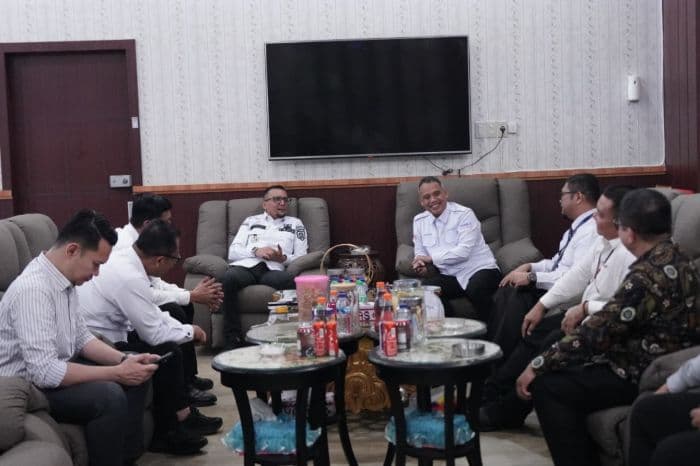 bupati_labusel_terima_kunjungan_dirut_bank_sumut_bahas_penguatan_sinergi_pembangunan_daerah