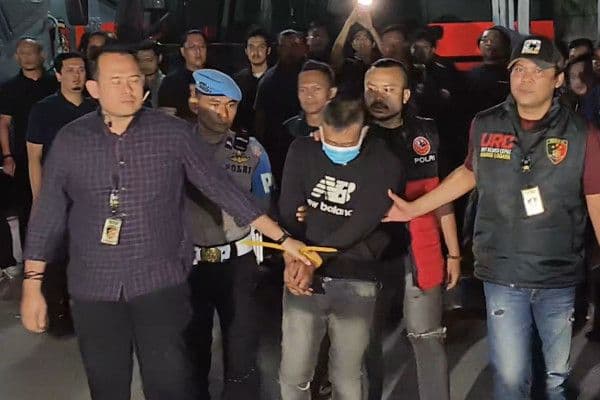 cara_taufik_hidayat_sembunyikan_aksi_penyekapan_begini_pengakuan_penjaga_kos