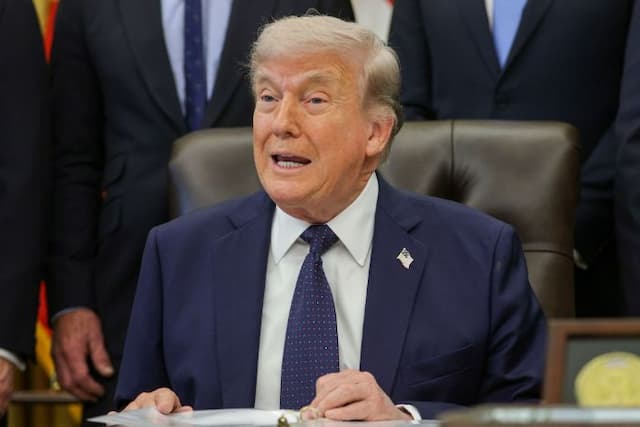 fifa_trump_akan_ikut_menyerahkan_trofi_ke_juara_piala_dunia_2026