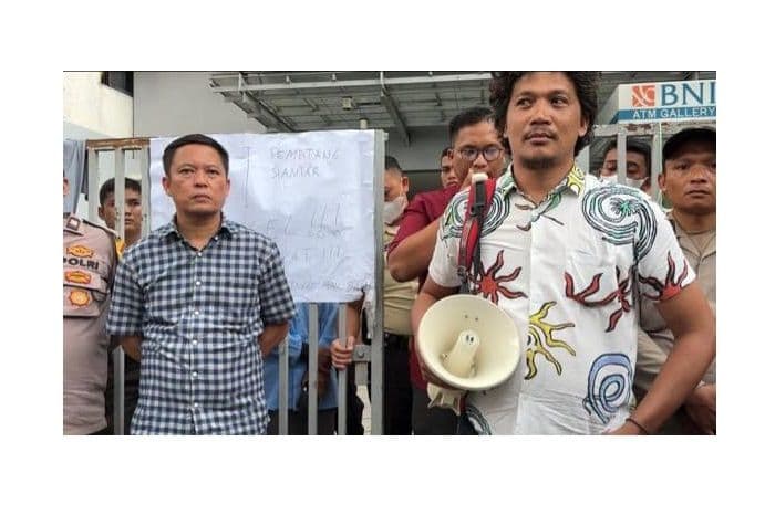 nasabah_geruduk_bni_pematangsiantar_desak_eksekusi_dana_koperasi_swadarma_yang_sudah_inkrah
