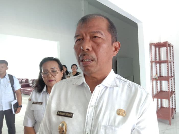 dampak_asap_karhutla_pemkab_toba_pertimbangkan_liburkan_sekolah