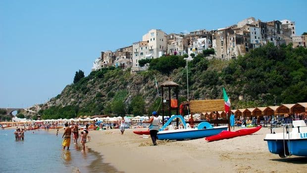 film_the_odyssey_kembali_sorot_riviera_di_ulisse_pesisir_legendaris_italia