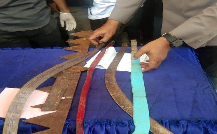 warga_medan_labuhan_trauma_usai_dugaan_penyerangan_dan_perusakan_rumah_polisi_diminta_usut_tuntas