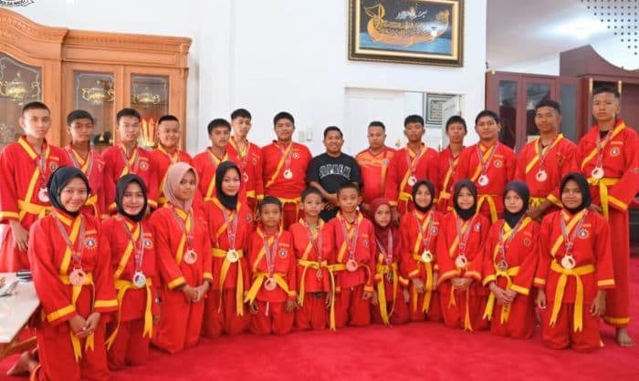 atlet_tapak_suci_sibolga_sabet_27_medali_di_kejuaraan_internasional_pencak_silat_2025