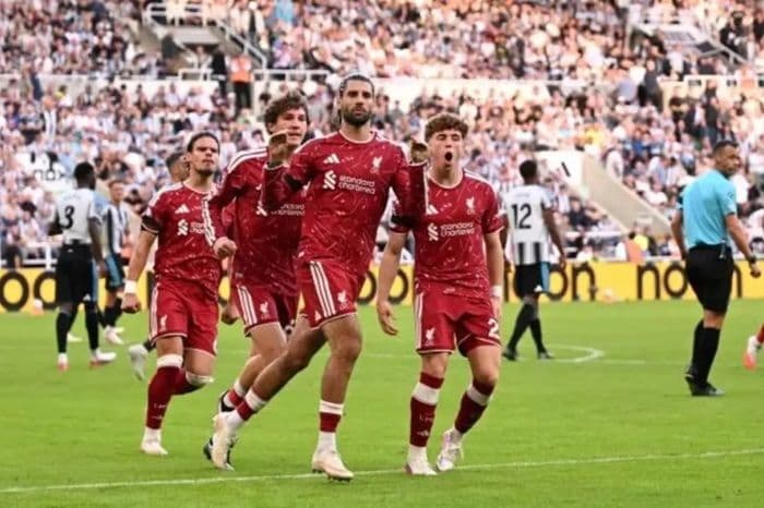 ditahan_imbang_newcastle_22_liverpool_pertahankan_rekor_14_tahun_tak_terkalahkan_