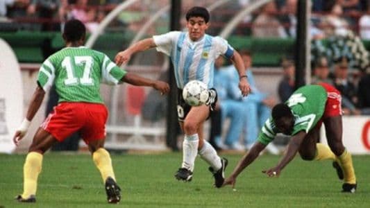 fantastis_bola_tangan_tuhan_maradona_terjual_rp59_miliar