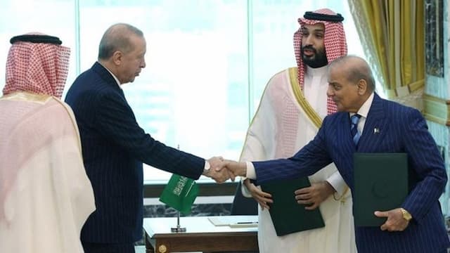iran_pakta_makkahnato_versi_timur_tengah_saatnya_as_hengkang_