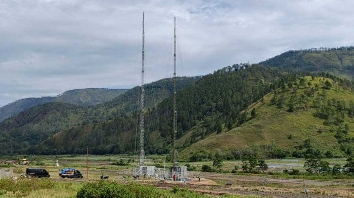 tower_telekomunikasi_roboh_di_samosir_dibangun_kembali_status_perizinan_jadi_sorotan