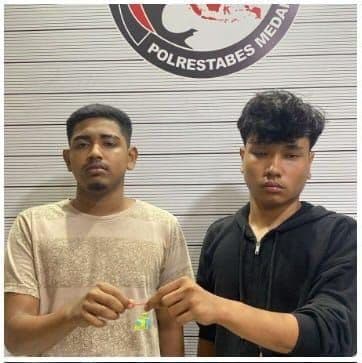polisi_tangkap_tiga_pengedar_ekstasi_di_kawasan_pasar_usu_medan