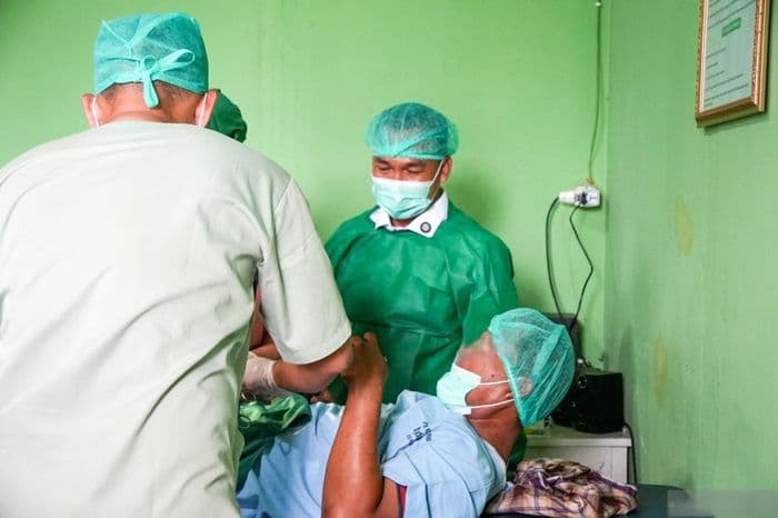 bukan_dikebiri_ini_fakta_vasektomi_yang_wajib_diketahui_pria_