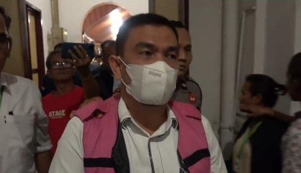 eks_kadisdik_langkat_tuding_kadinkes_sumut_korupsi_smartboard_rp295_miliar_
