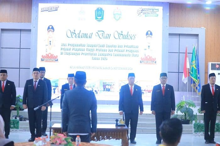enam_pejabat_jtp_raih_nilai_tertinggi_asesmen_dilantik_wabup_labura