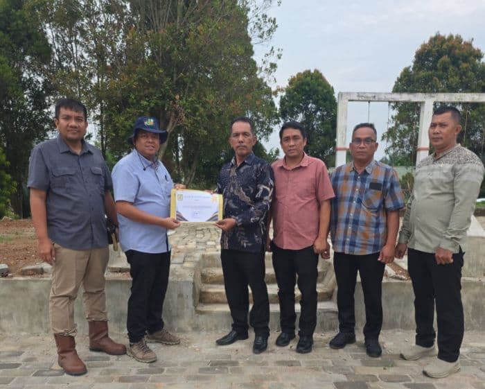 ptpn_iv_bangun_jogging_track_di_alunalun_dolok_merawan_pelajar_ikut_nikmati