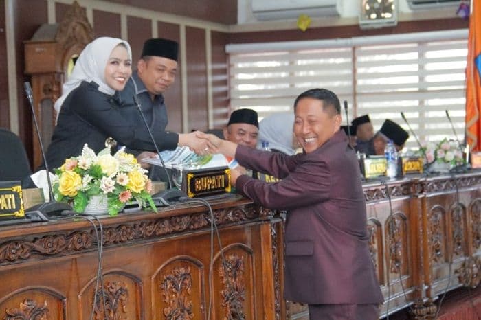 ranperda_perubahan_apbd_2026_labuhanbatu_disetujui_bersama_dprd_dan_pemkab