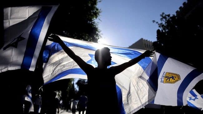 450_tokoh_yahudi_dunia_desak_pbb_hukum_israel_atas_dugaan_genosida_di_gaza